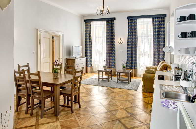 ซิกซ์ คอนติเนนตัล Apartment ปราก ภายนอก รูปภาพ