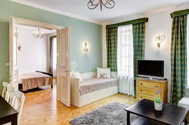 ซิกซ์ คอนติเนนตัล Apartment ปราก ภายนอก รูปภาพ